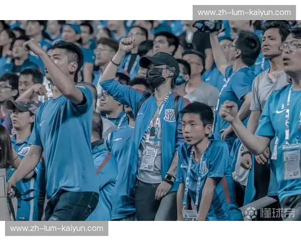 蓝红之巅的宿命对决：上海申花与广州恒大，中国足球的黄金十年缩影